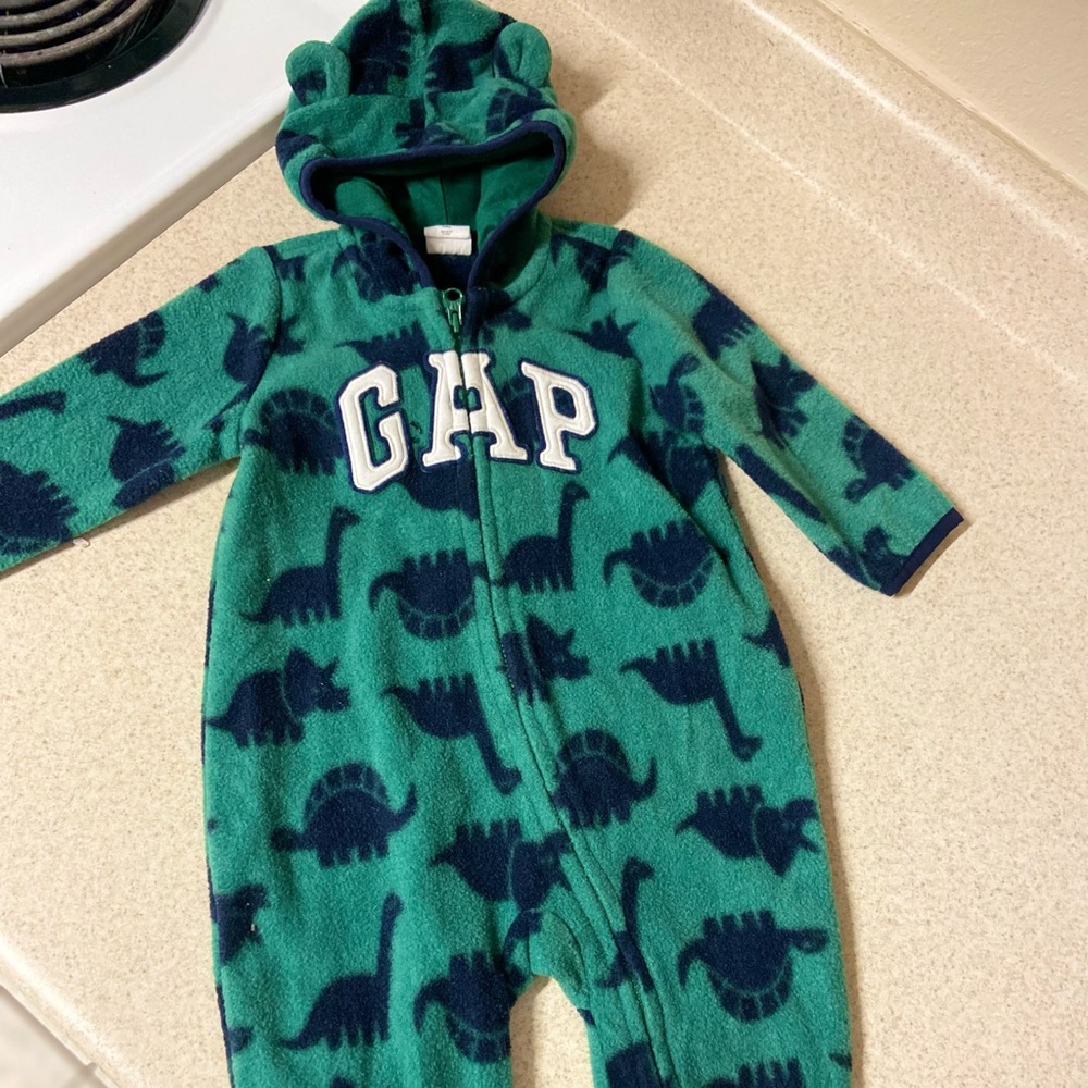 Gap fleece onesie bunting